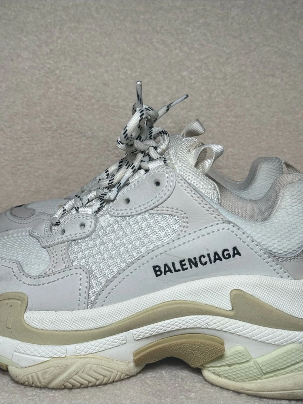 Balenciaga Women’s Triple S Off-White Cream Chunky Sneaker - Picture 2 of 6